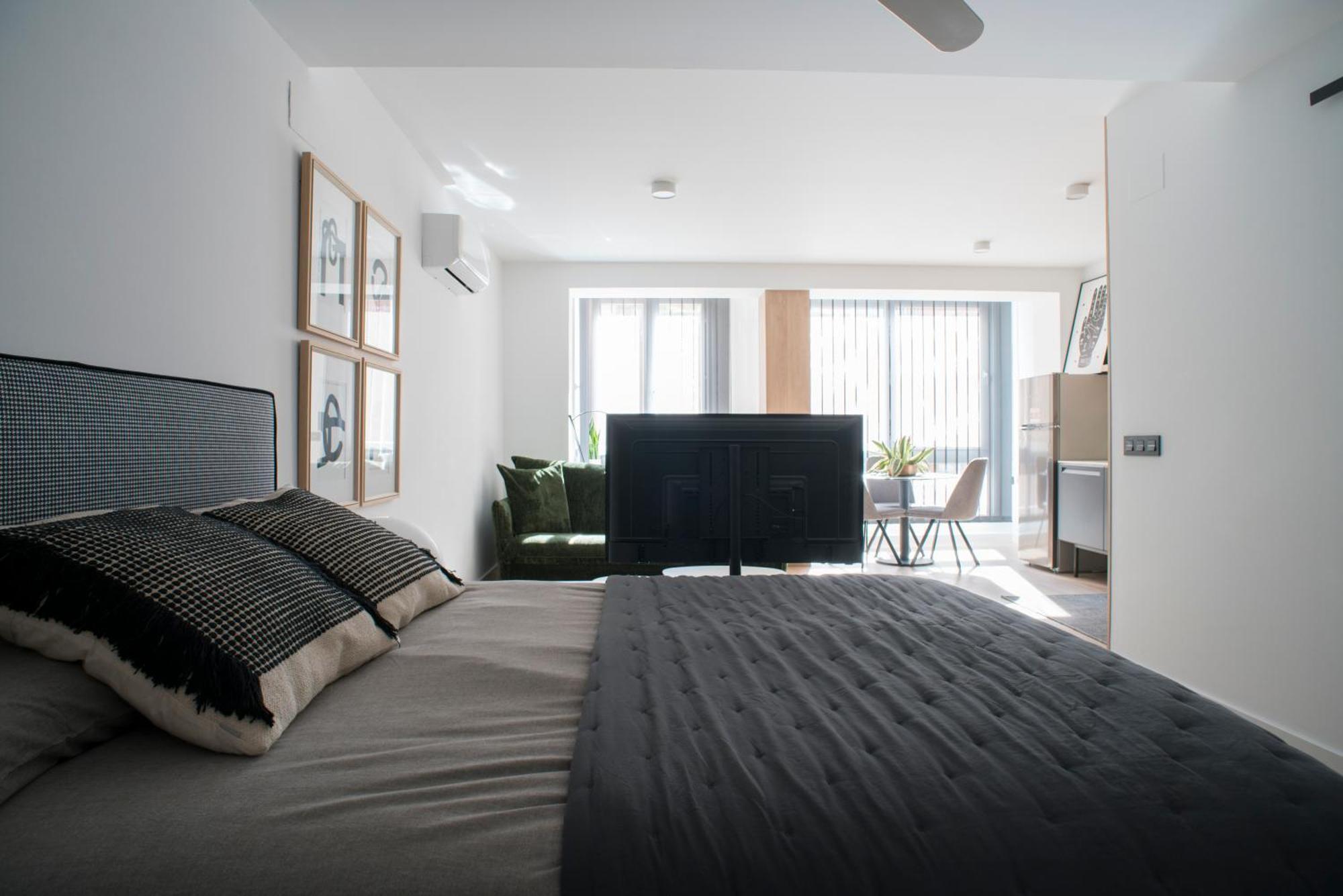 Apartaments Turistics Cardona IV Екстер'єр фото