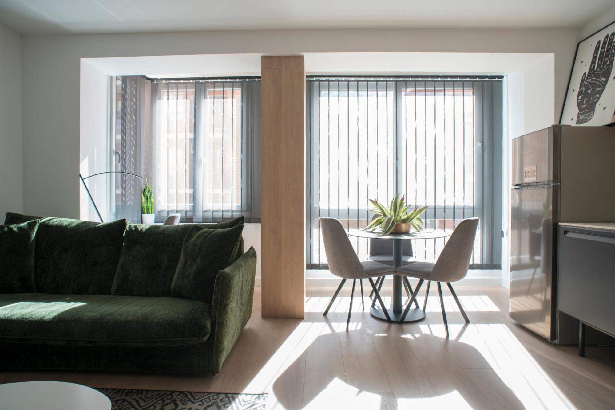 Apartaments Turistics Cardona IV Екстер'єр фото